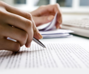 ¿Todo listo menos la tesis de posgrado? La realidad detrás del «síndrome TMT»